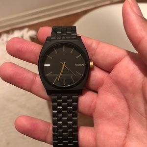 Nixon Time Teller Watch
